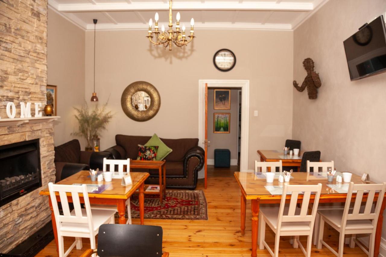 De Akker Guest House Oudtshoorn Dış mekan fotoğraf